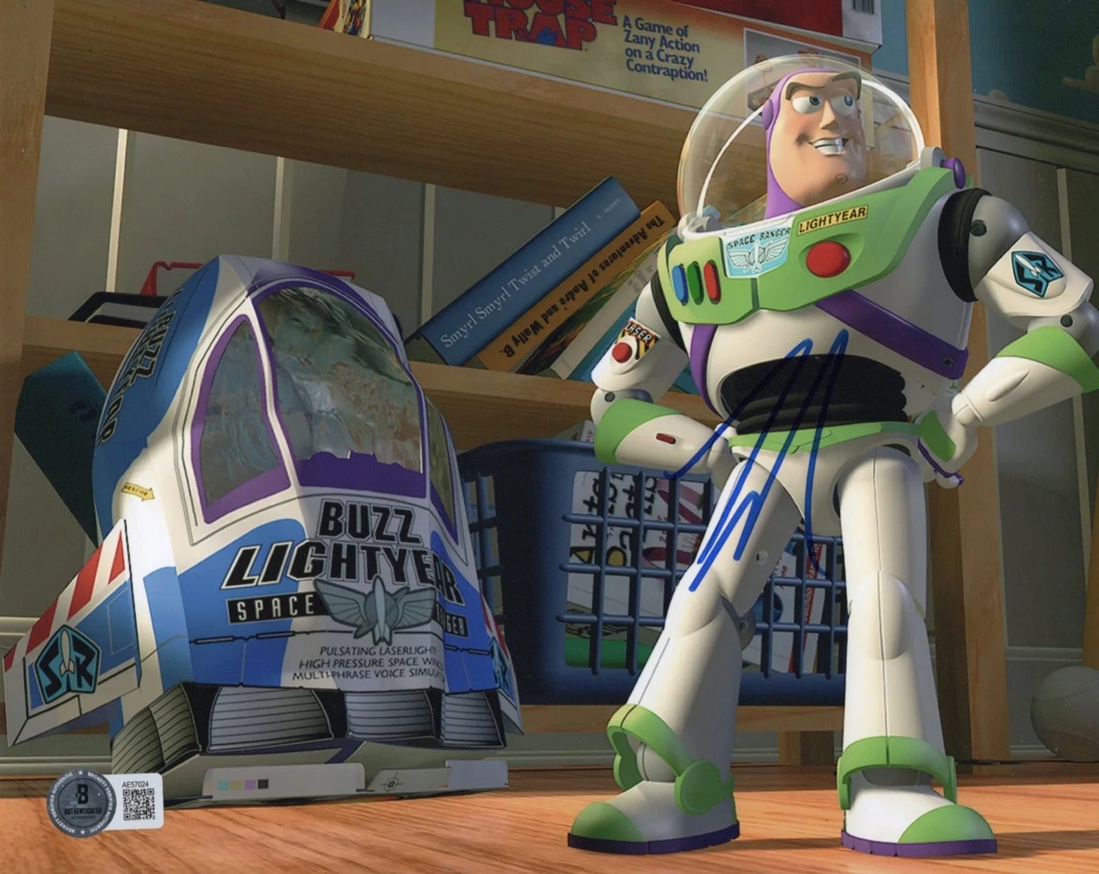 Tim Allen — Tim Allen BUZZ LIGHTYEAR Autographed Signed TOY STORY 8x10 Photo Beckett BAS