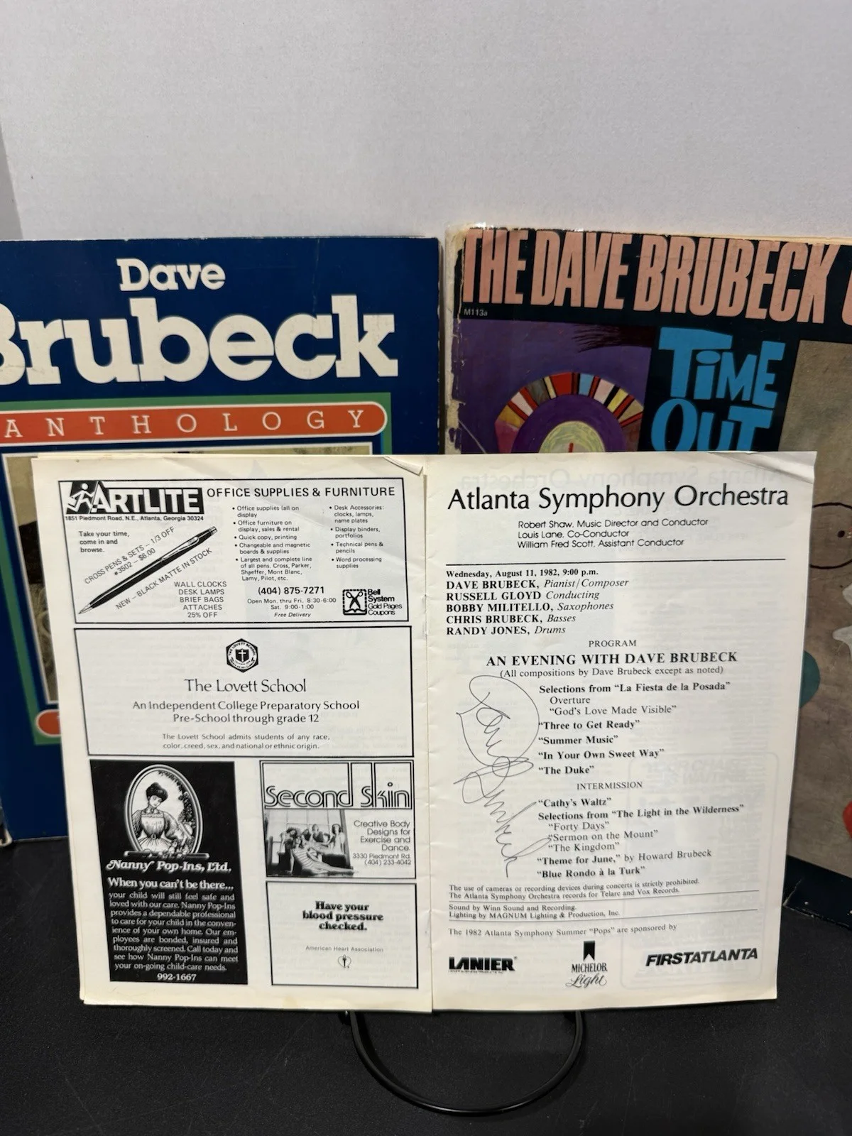 Dave Brubeck Autographed Atlanta Symphony Orcestra Brochure with 2 Music Books, image 2