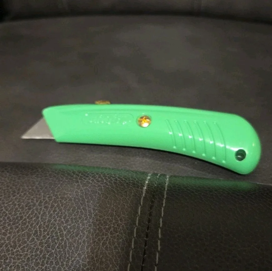 Gus Fring Giancarlo Esposito signed Breaking Bad boxcutter inscribed Gus, image 5