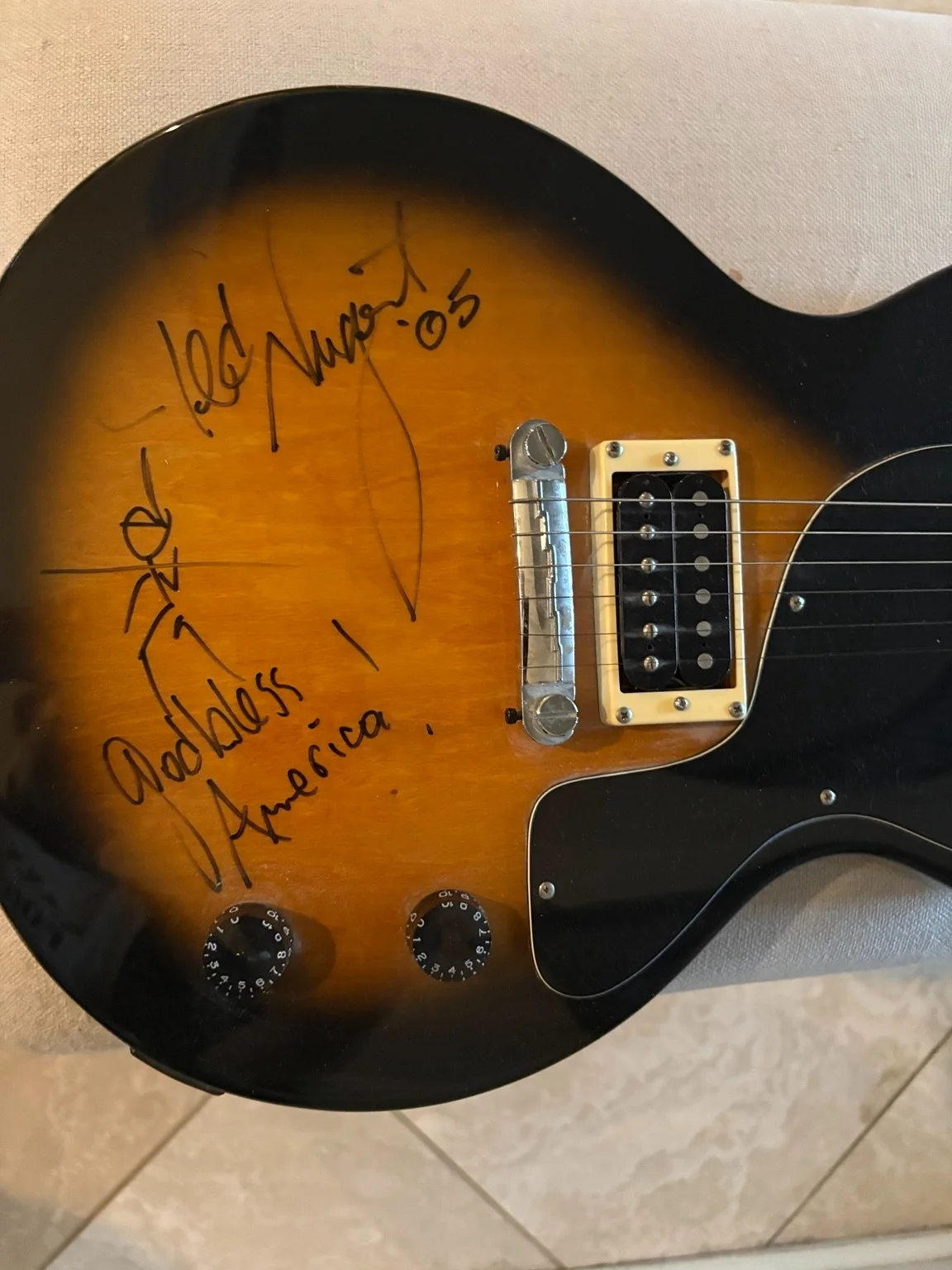 Ted Nugent Signed Epiphone Les Paul Junior Guitar w/ COA – 2004 House of Blues, image 3