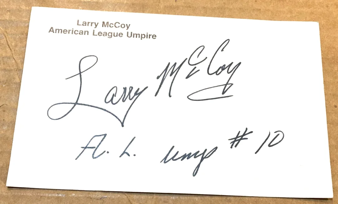 LARRY McCOY — LARRY McCOY BASEBALL UMPIRE A.L. SIGNED AUTOGRAPH PERSONNEL POST CARD, изображение 2