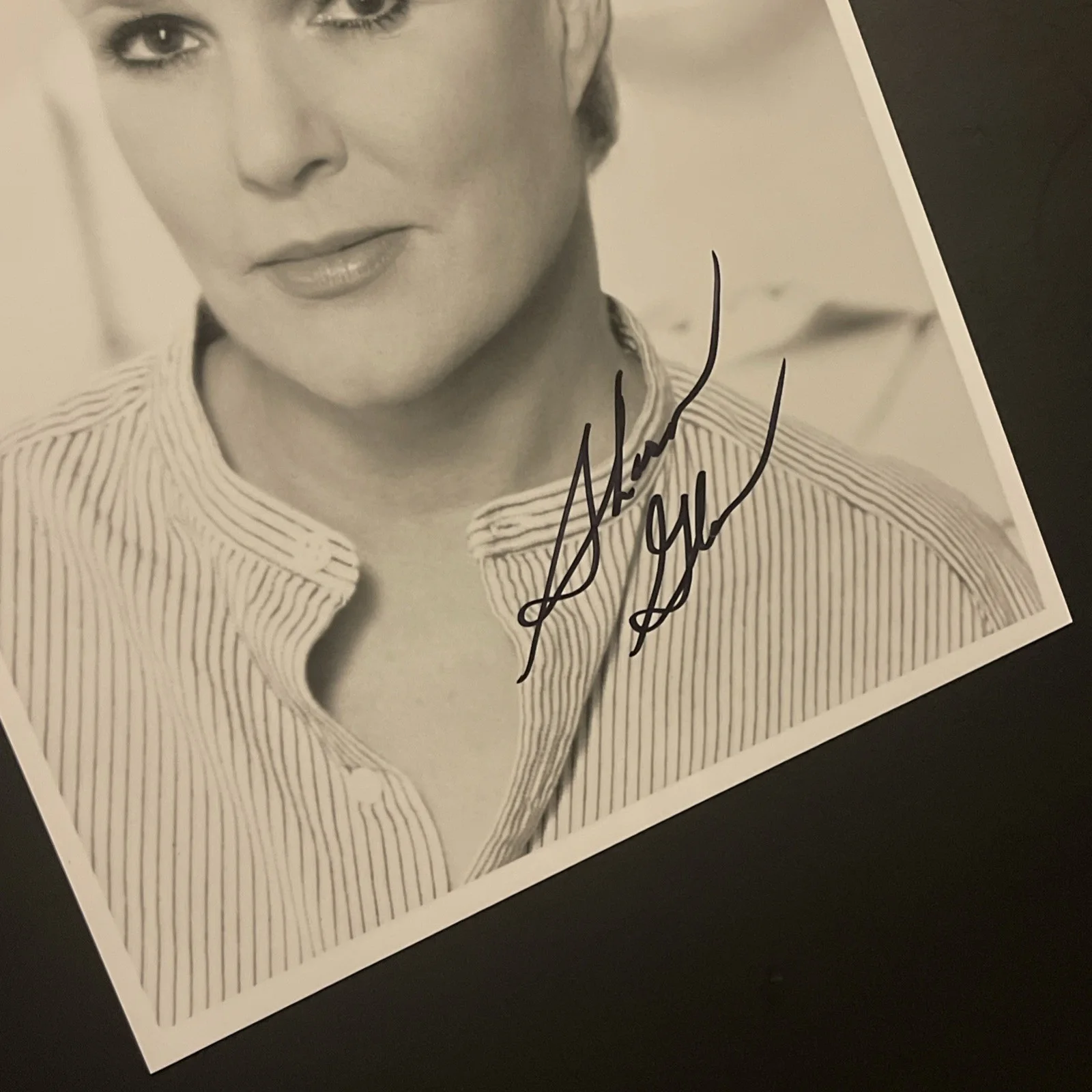 SHARON GLESS: Hand Signed Original Celebrity Photo 8 x 10” / KSK, изображение 5