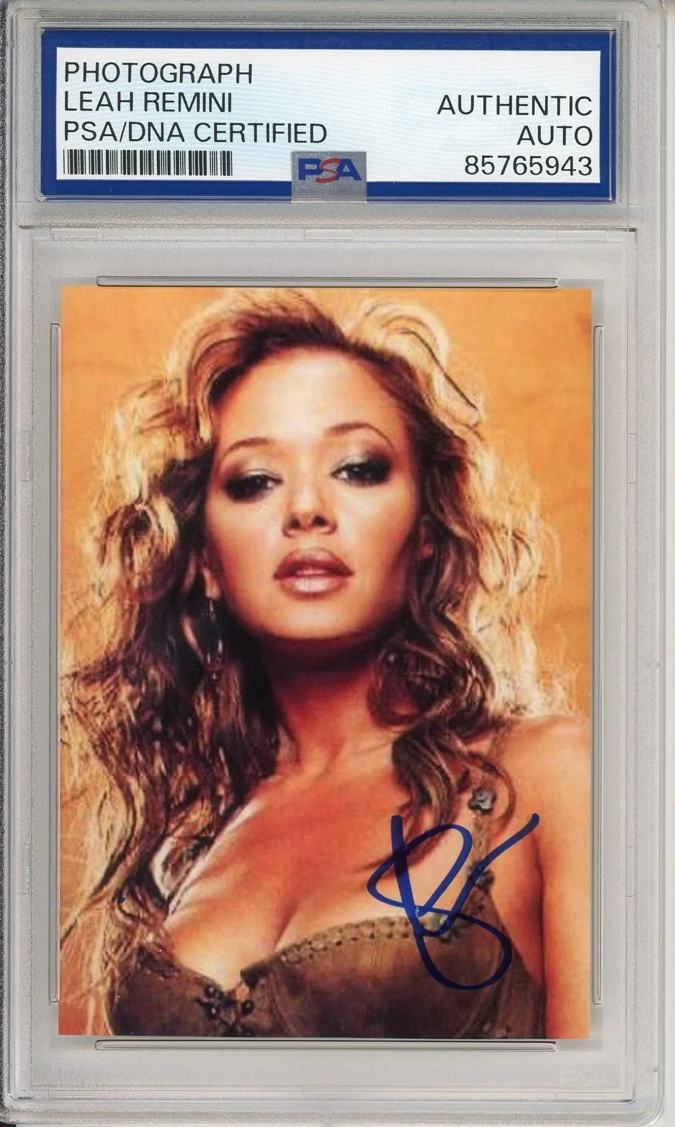 Leah Remini — LEAH REMINI SIGNED PHOTO PSA DNA COA AUTOGRAPH KING OF QUEENS HOT SEXY MOM AUTO