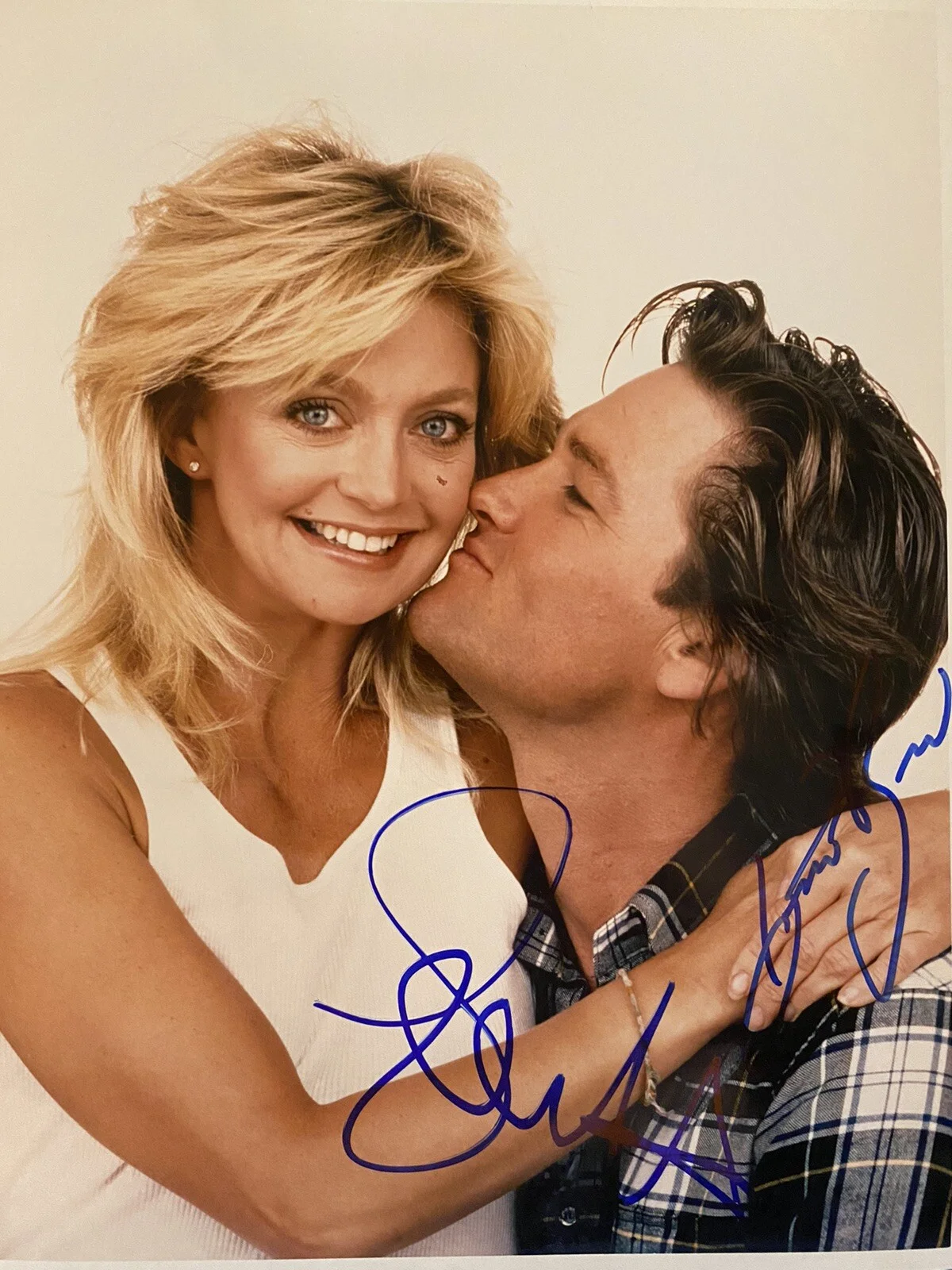 Kurt Russell, Goldie Hawn — Kurt Russell and Goldie Hawn Signed Autographed Photo with COA Overboard