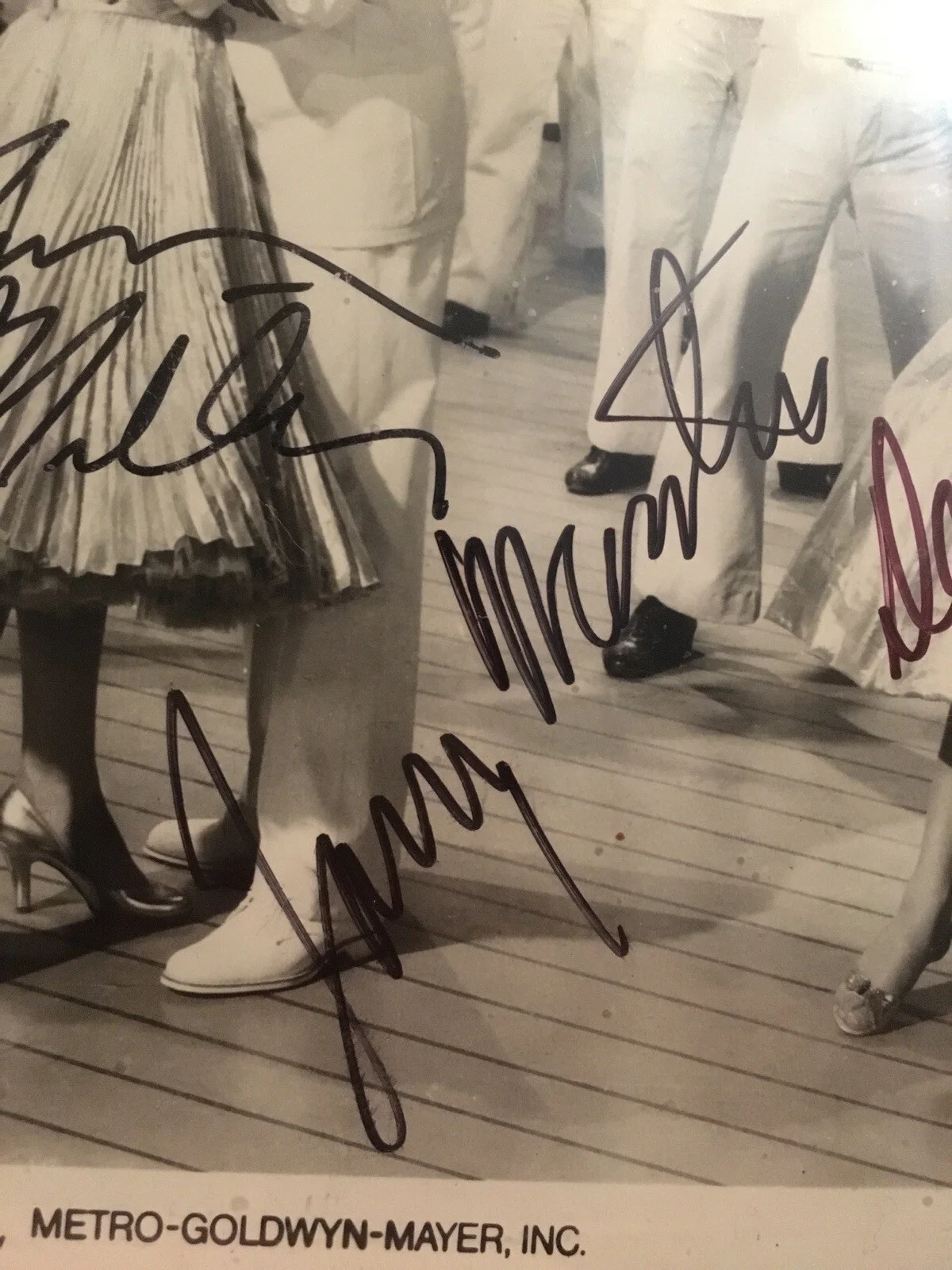 Hit The Deck Cast — Hit the Deck Cast Signed Autographed Photo Debbie Reynolds Russ Tamblyn With COA, image 4