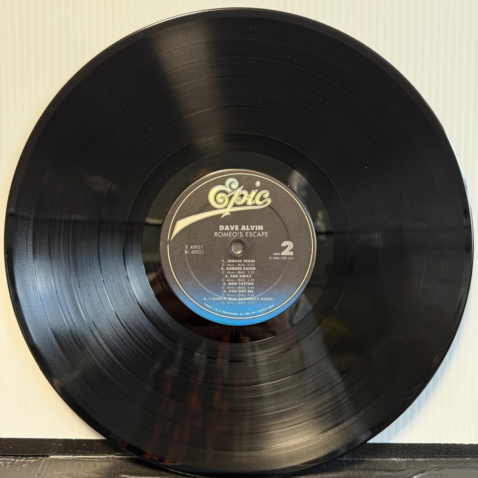 AUTOGRAPHED - DAVE ALVIN "Romeo's Escape" USA vinyl LP E 40921 GOLD PROMO STAMP, изображение 5