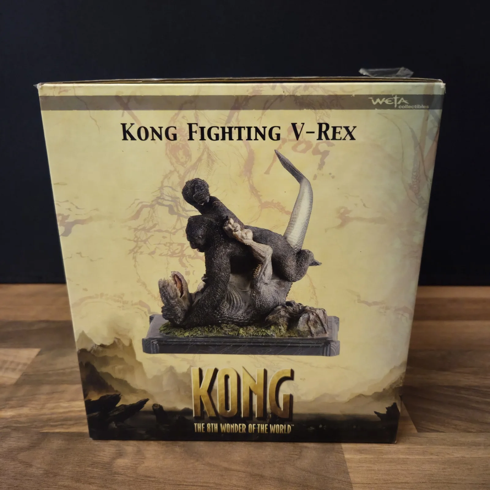Weta King Kong Fighting V-Rex Statue 2005 8th Wonder Limited Edition Rare Boxed, image 2