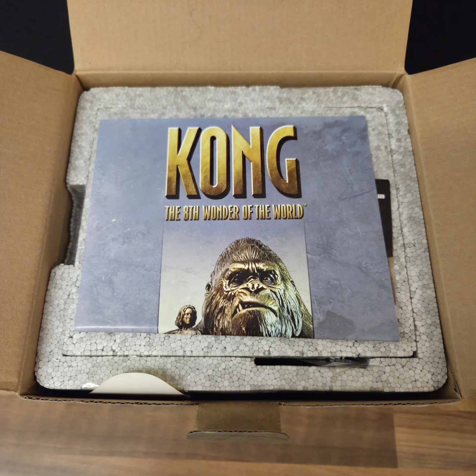 Weta King Kong Fighting V-Rex Statue 2005 8th Wonder Limited Edition Rare Boxed, image 5