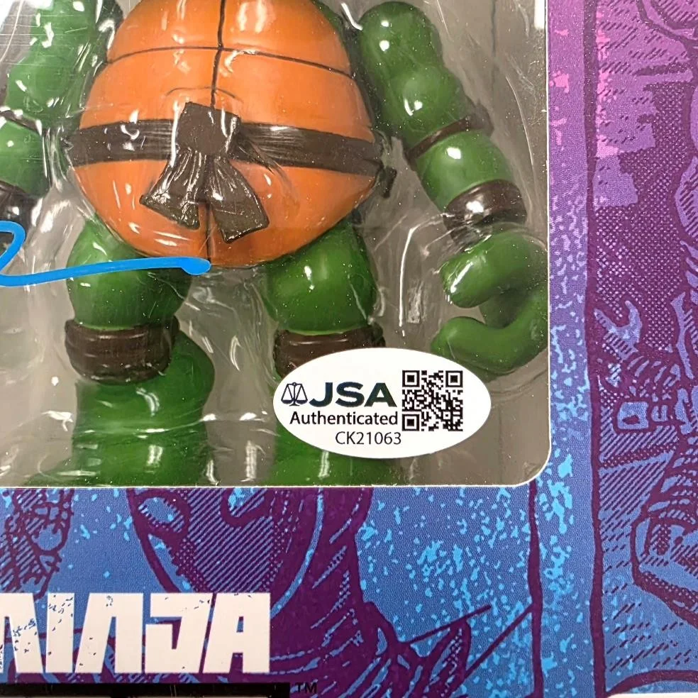 Kevin Eastman — Kevin Eastman & Brian Tochi signed TMNT Leonardo Jumbo Vinyl Figure auto JSA, image 3
