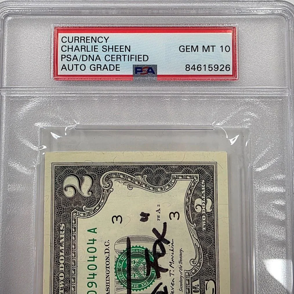 Charlie Sheen — Charlie Sheen signed $2 Dollar Bill Wall Street "Bud Fox" PSA/DNA 10 Auto Gem Mt, изображение 3