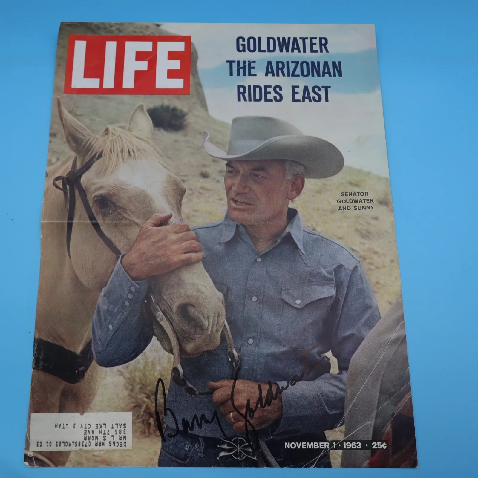 BARRY GOLDWATER 1909-98 HAND SIGNED AUTOGRAPHED LIFE MAGAZINE COVER 1963, изображение 2