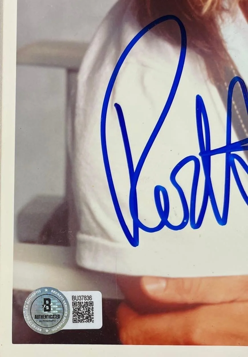 Rod Stewart Signed 10" x 8" Photo (Beckett/BAS Authentication), image 2