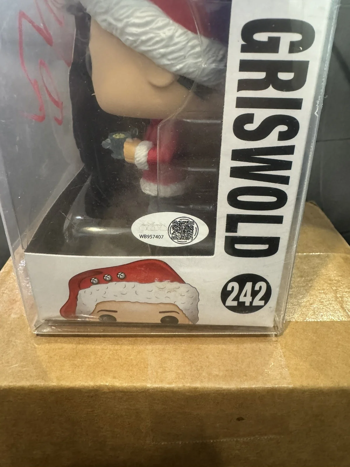 Chevy Chase — Chevy Chase Signed Funko Pop 242 Christmas Vacation JSA COA Clark Griswold Auto, изображение 4