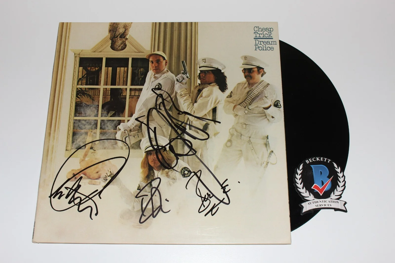 CHEAP TRICK BAND SIGNED DREAM POLICE ALBUM VINYL RECORD BECKETT COA x4 AUTOGRAPH, изображение 2