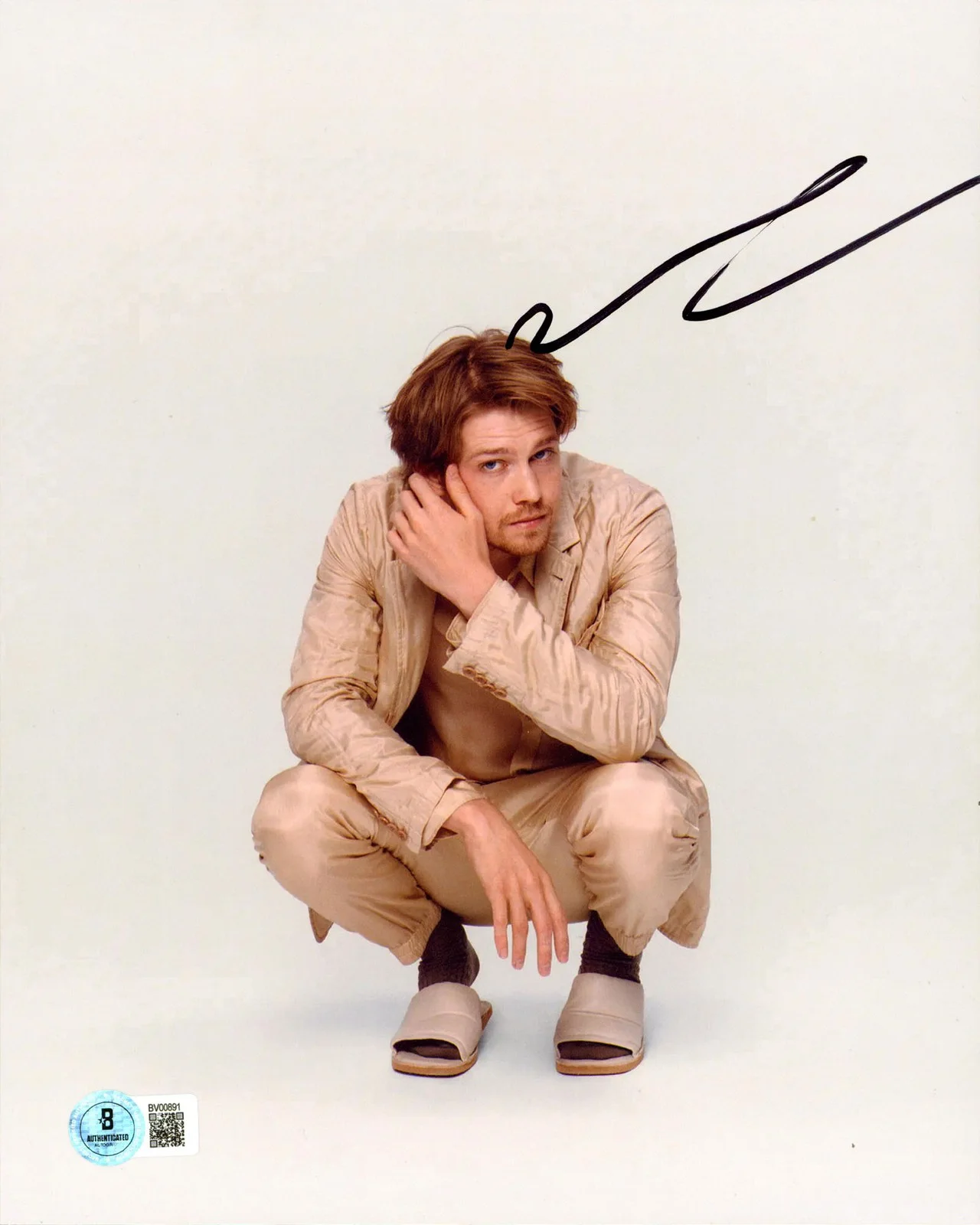 Joe Alwyn — Joe Alwyn The Brutalist Authentic Signed 8x10 Vertical Photo BAS #BV00891