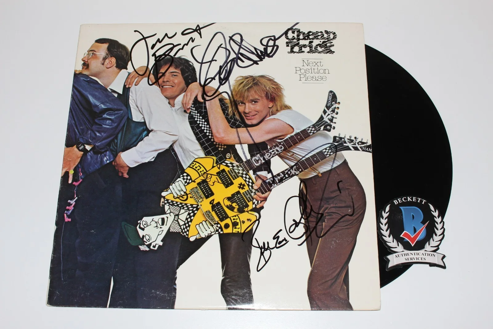 CHEAP TRICK BAND SIGNED NEXT POSITION PLEASE ALBUM VINYL RECORD BECKETT COA x4, image 2