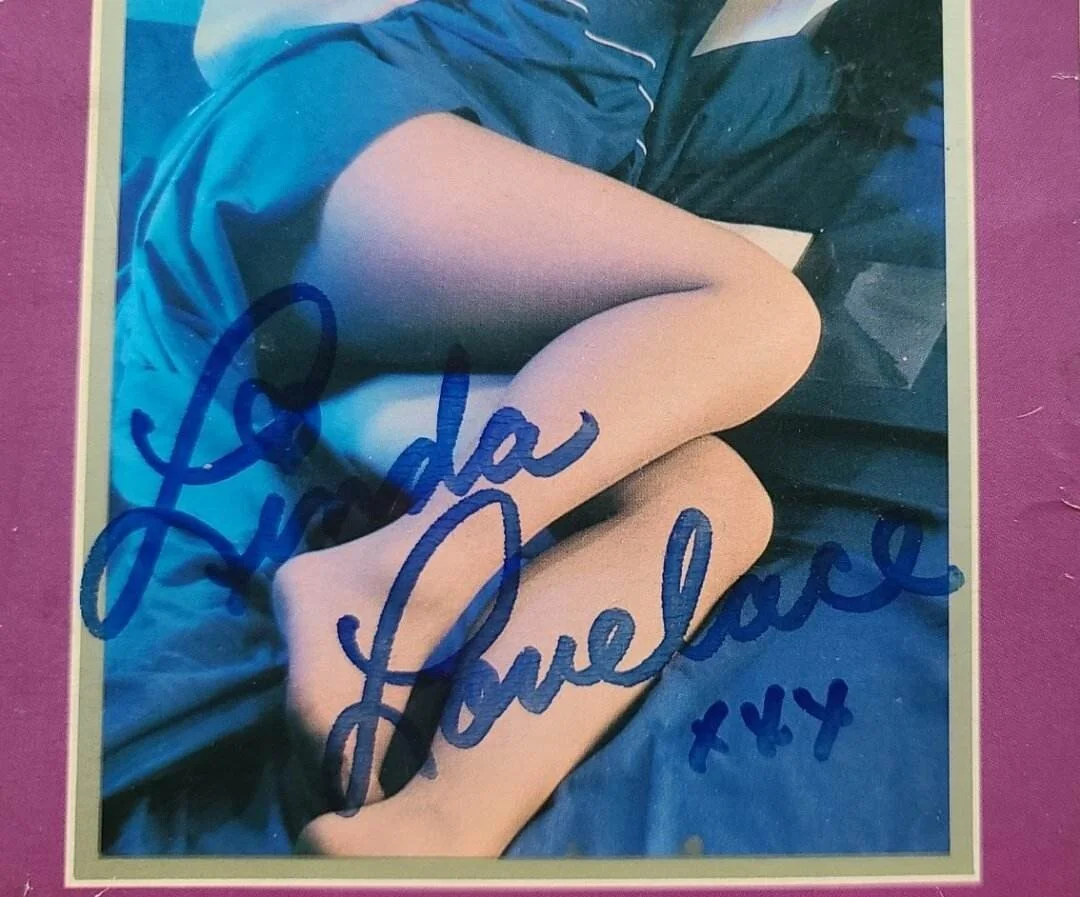 RARE: Linda Lovelace Adult Film Star Signed/Autographed VHS Box Cover, изображение 2