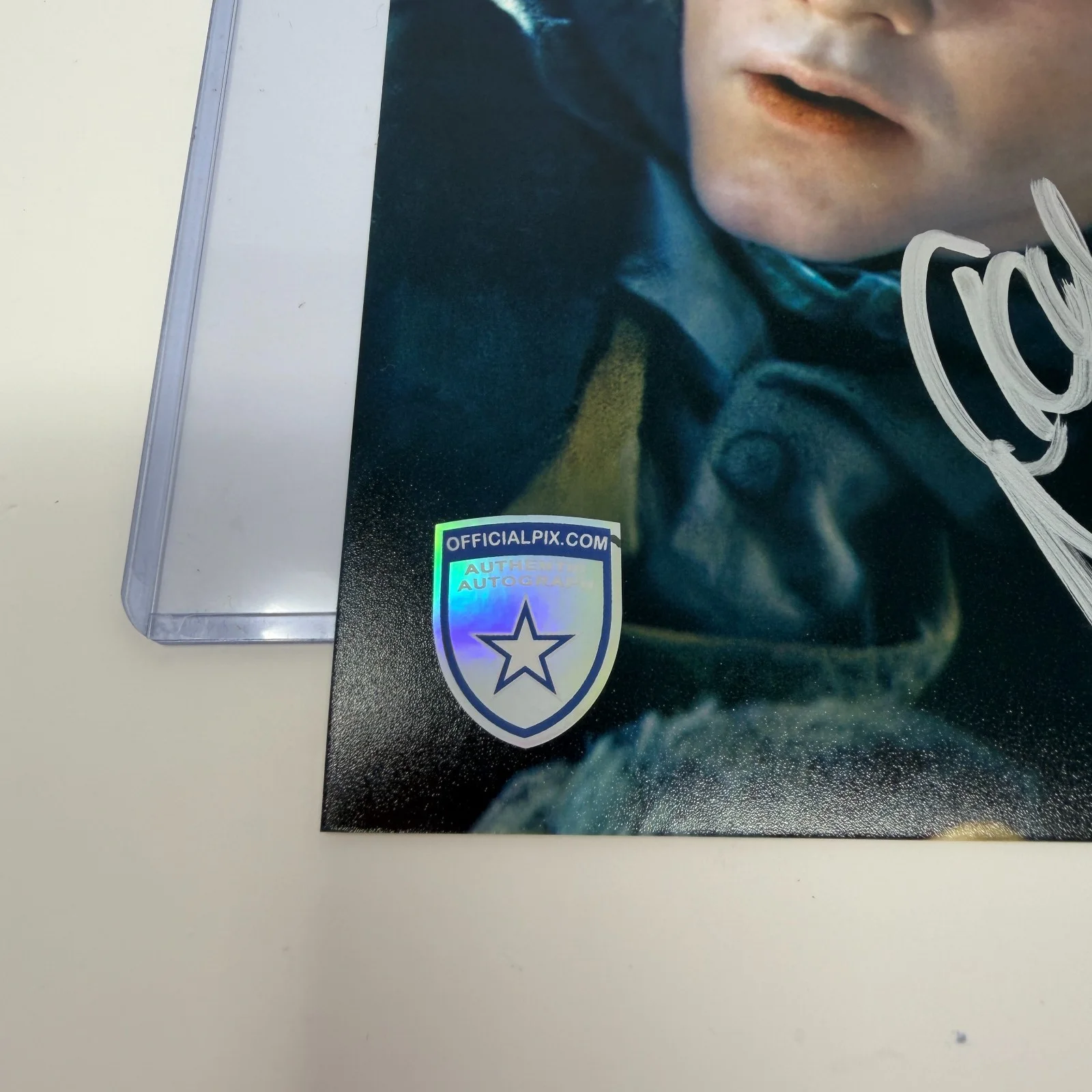 Dominic Monaghan, Billy Boyd — Signed LOTR Hobbits Group Photo Dominic Monaghan & Billy Boyd Official Pix COA, изображение 2