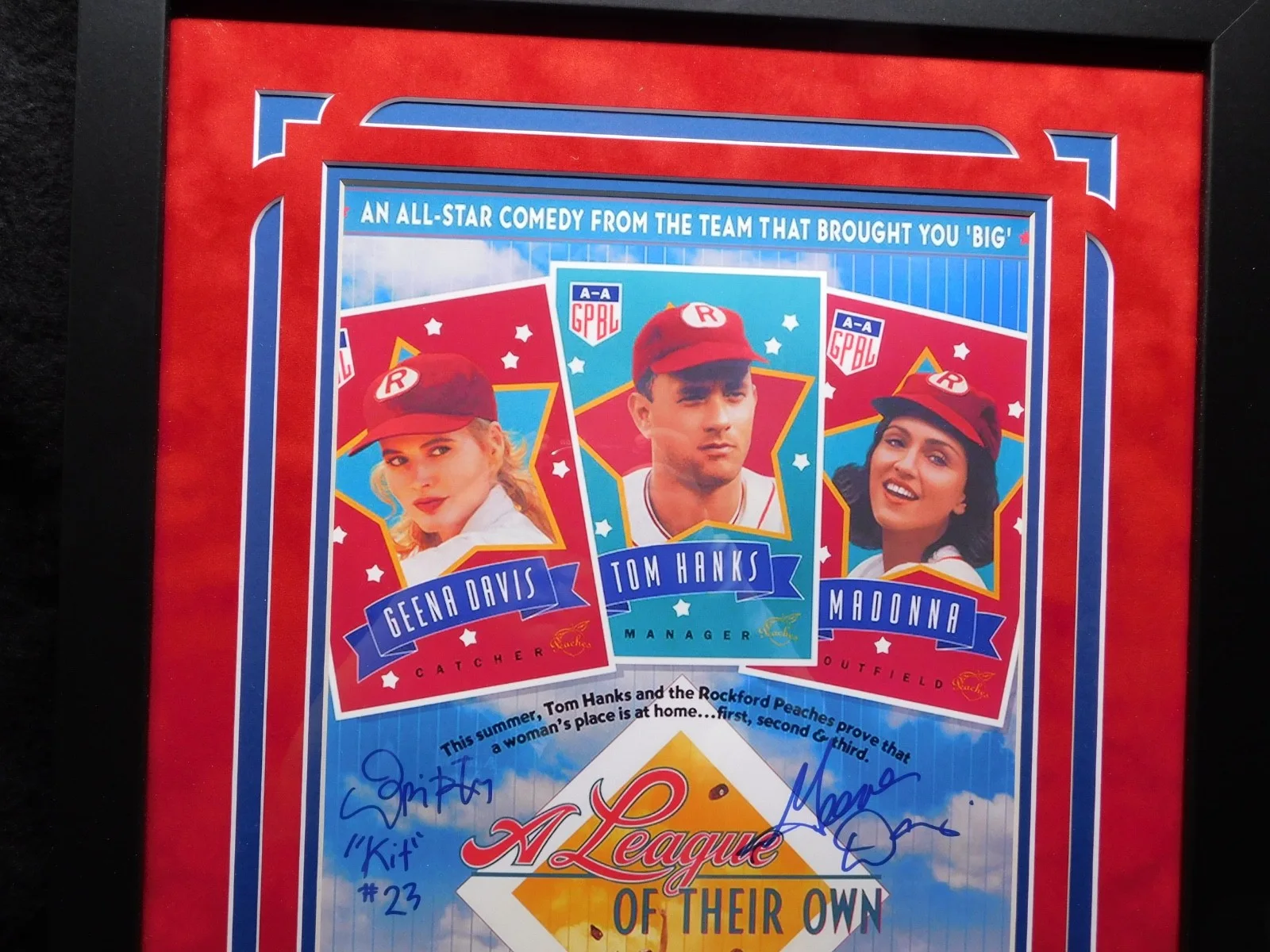 Geena Davis — A League Of Their Own Cast Signed Geena Davis Schram Petty Cavanagh Framed JSA, изображение 2