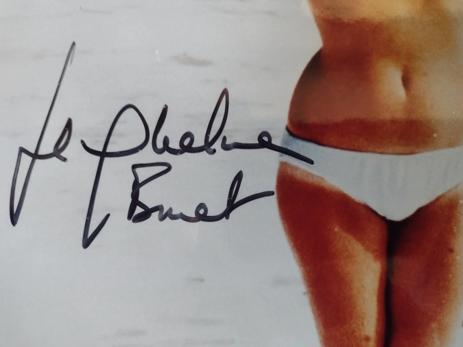 Jacqueline Bisset Autographed Photo 'The Deep', 'Airport', Golden Globe Winner, image 2