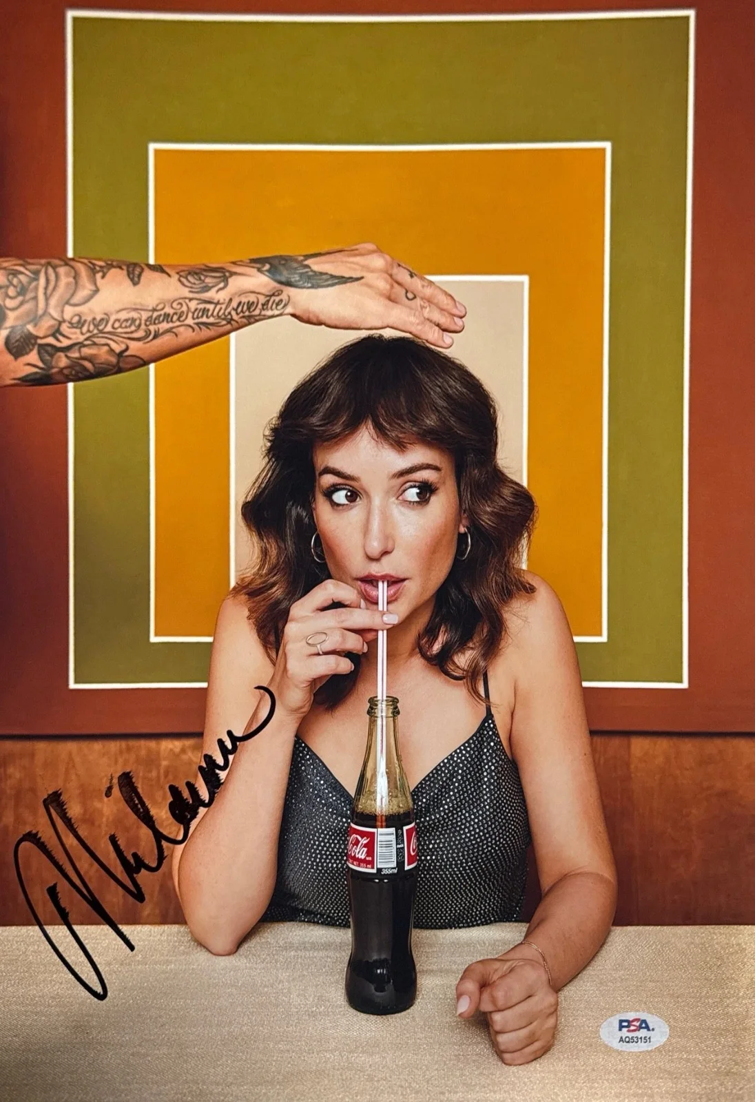 Milana Vayntrub — Milana Vayntrub Signed 11x14 Photo Actress PSA AQ53151, image 2