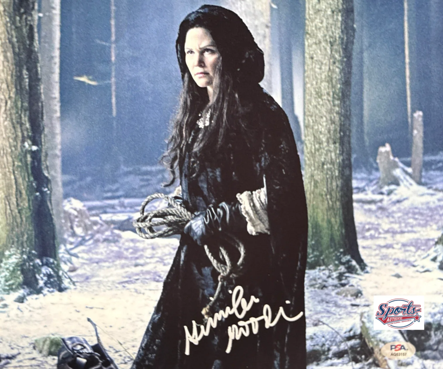 Ginnifer Goodwin — Ginnifer Goodwin Signed 11x14 Photo Once Upon A Time Disney PSA AQ53157