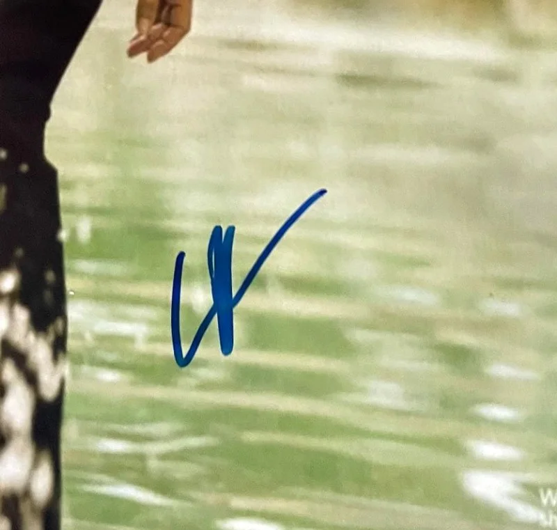 LISA KUDROW Signed " Friends" Autograph Color Photo, COA UACC RD#228 in blue ink, изображение 3