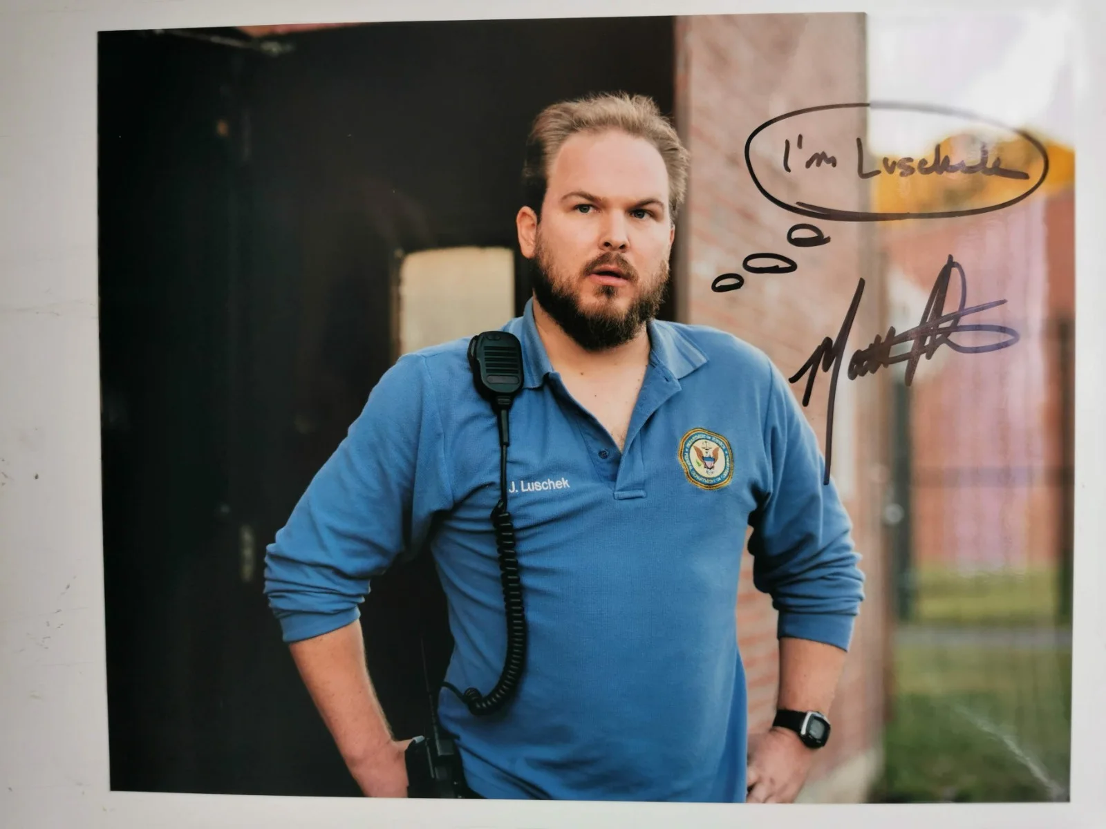MATT PETERS — MATT PETERS SIGNED 8X10 PHOTO ORANGE IS THE NEW BLACK WITH COA