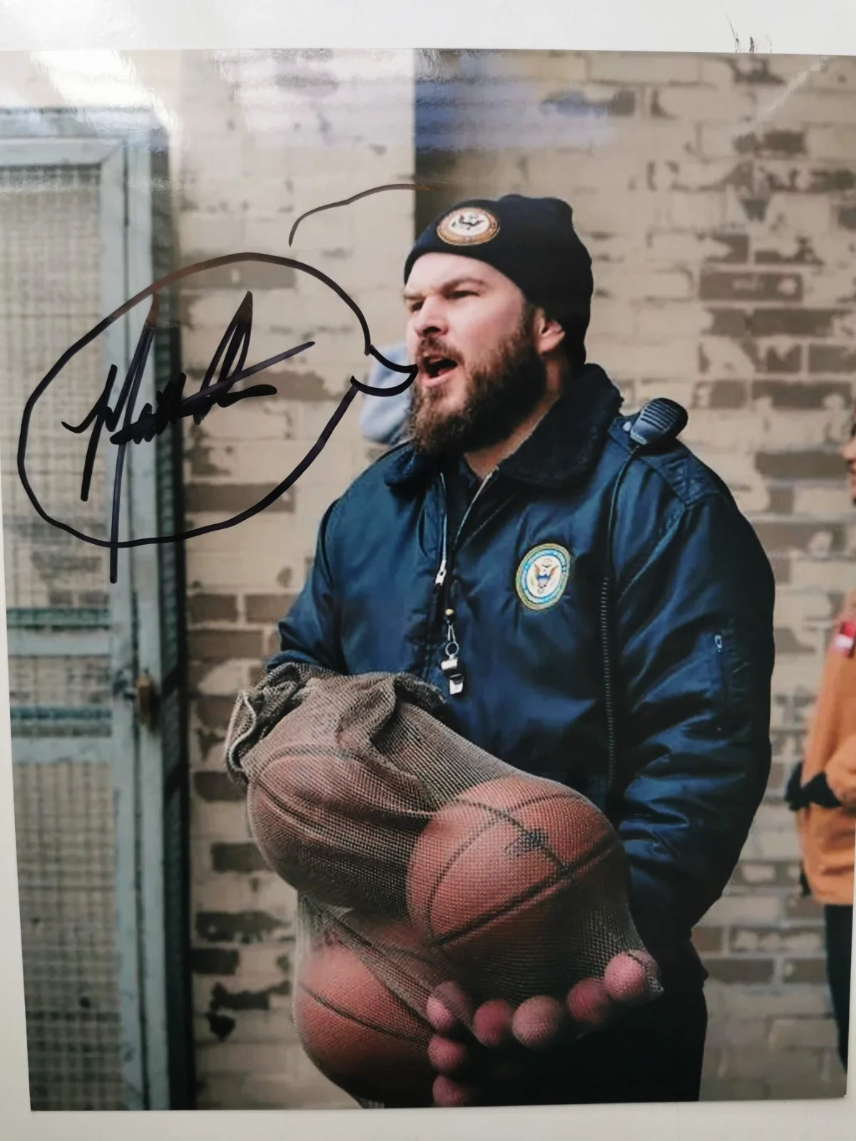MATT PETERS — MATT PETERS SIGNED 8X10 PHOTO ORANGE IS THE NEW BLACK WITH COA