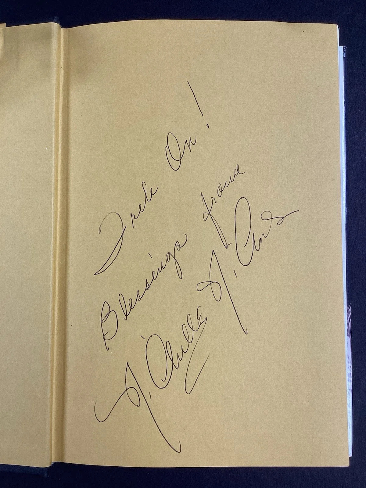 Nichelle Nichols — Nichelle Nichols Signed Book Beyond Uhura Star Trek TV Show Actor Autograph JSA