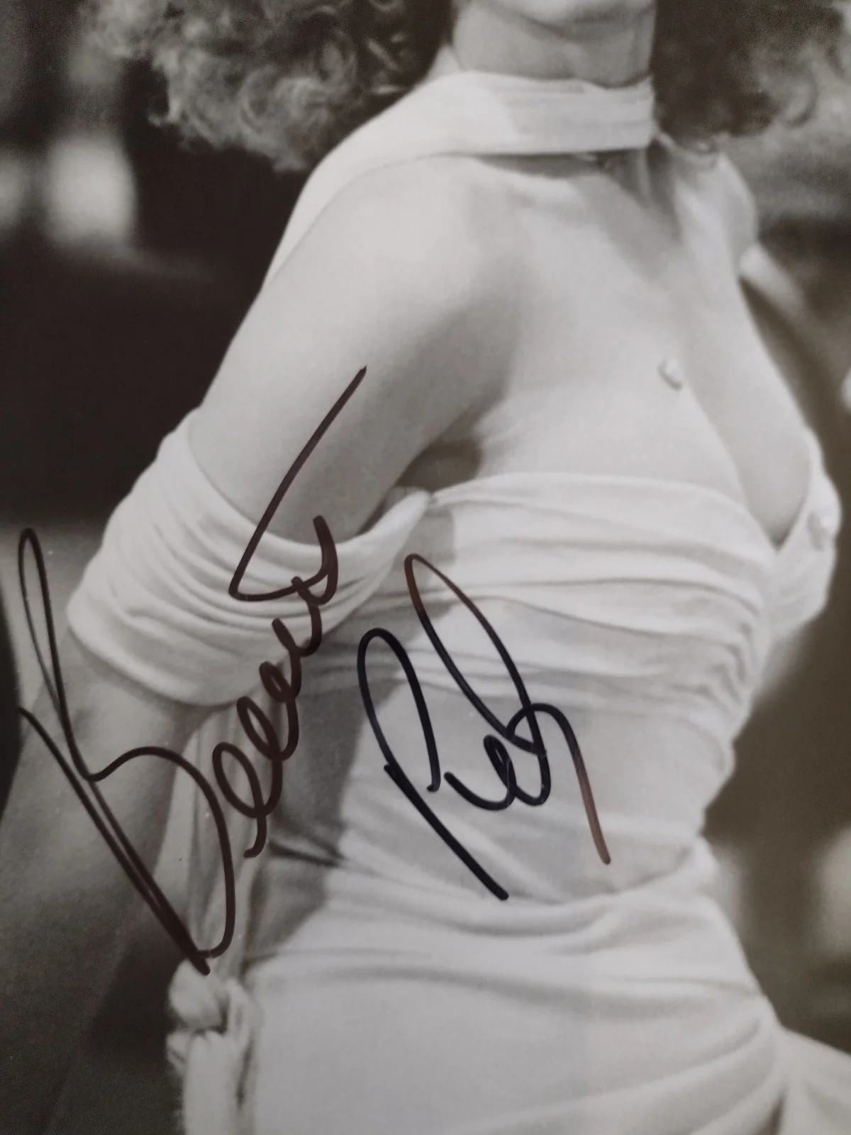 Bernadette Peters Autographed 8x10 'The Jerk', Broadway Tony Award Winner, изображение 2