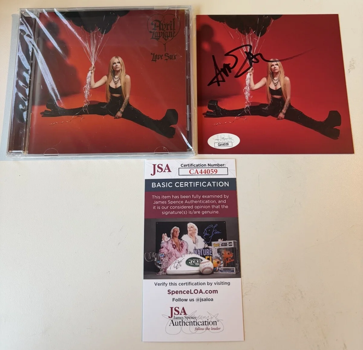AVRIL LAVIGNE LOVE SUX SIGNED AUTOGRAPHED ART CARD & NEW CD JSA COA CA44059 RARE, image 2