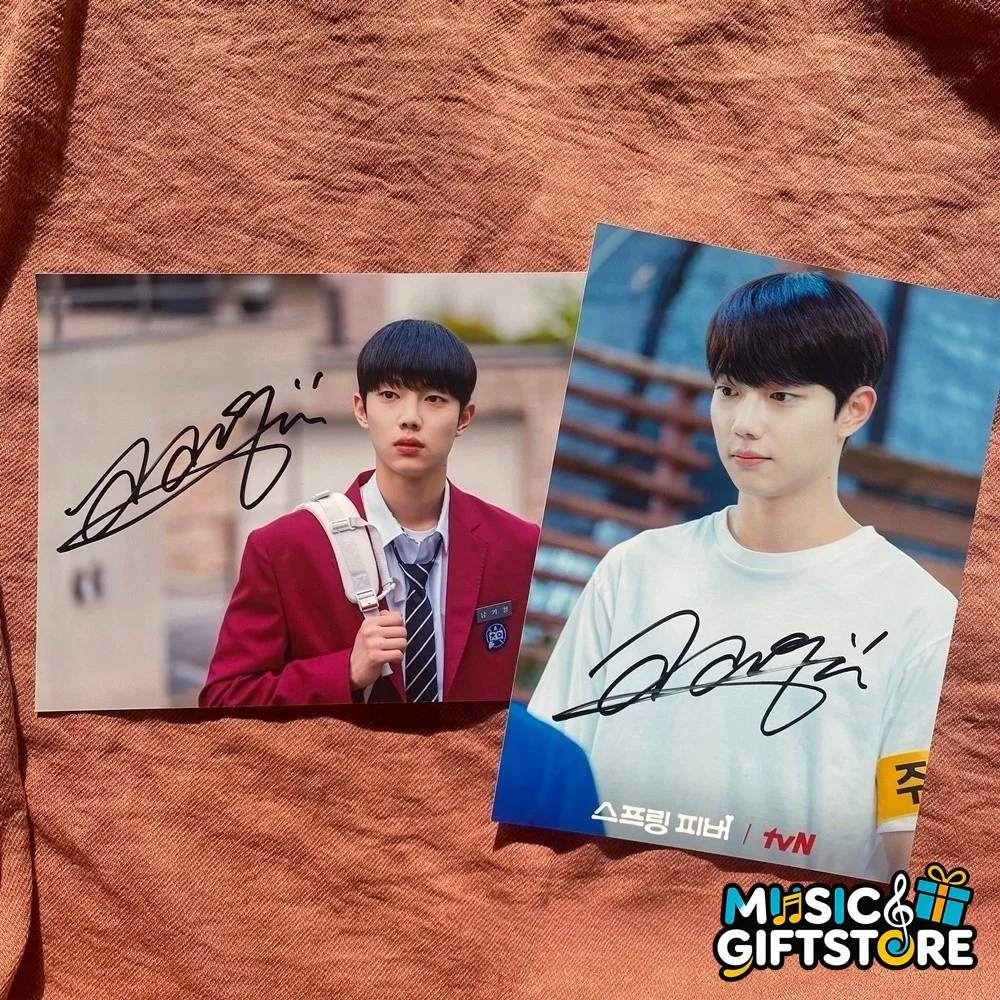Spirit Fingers Cho Junyoung Autographed Signed Photo K-Drama 4*6 2026 #MUGS, изображение 2