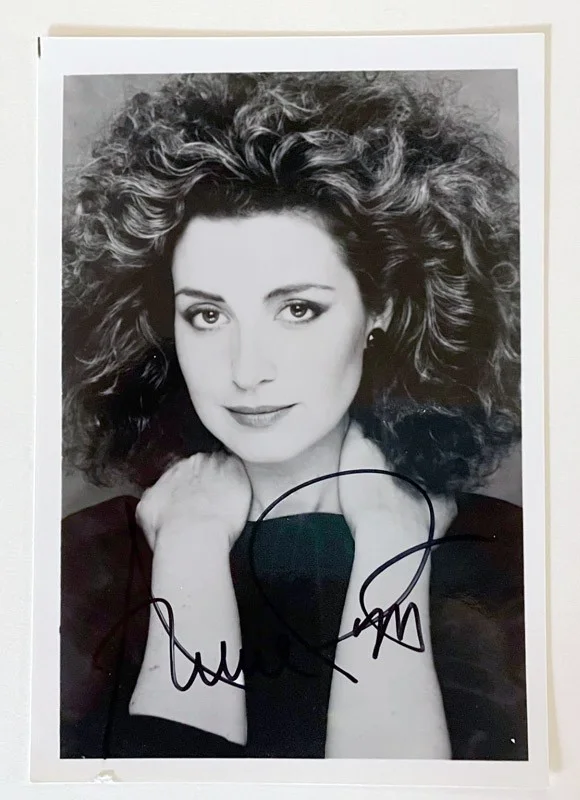 ANNIE POTTS Signed Autograph b & w Photo, Genuine COA, Black ink, UACC RD#228, изображение 3