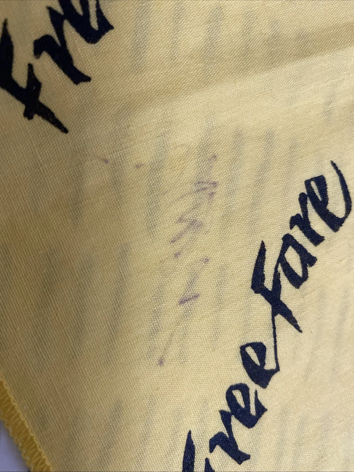 Free Fare Band Autographed Yellow Bandana, изображение 5