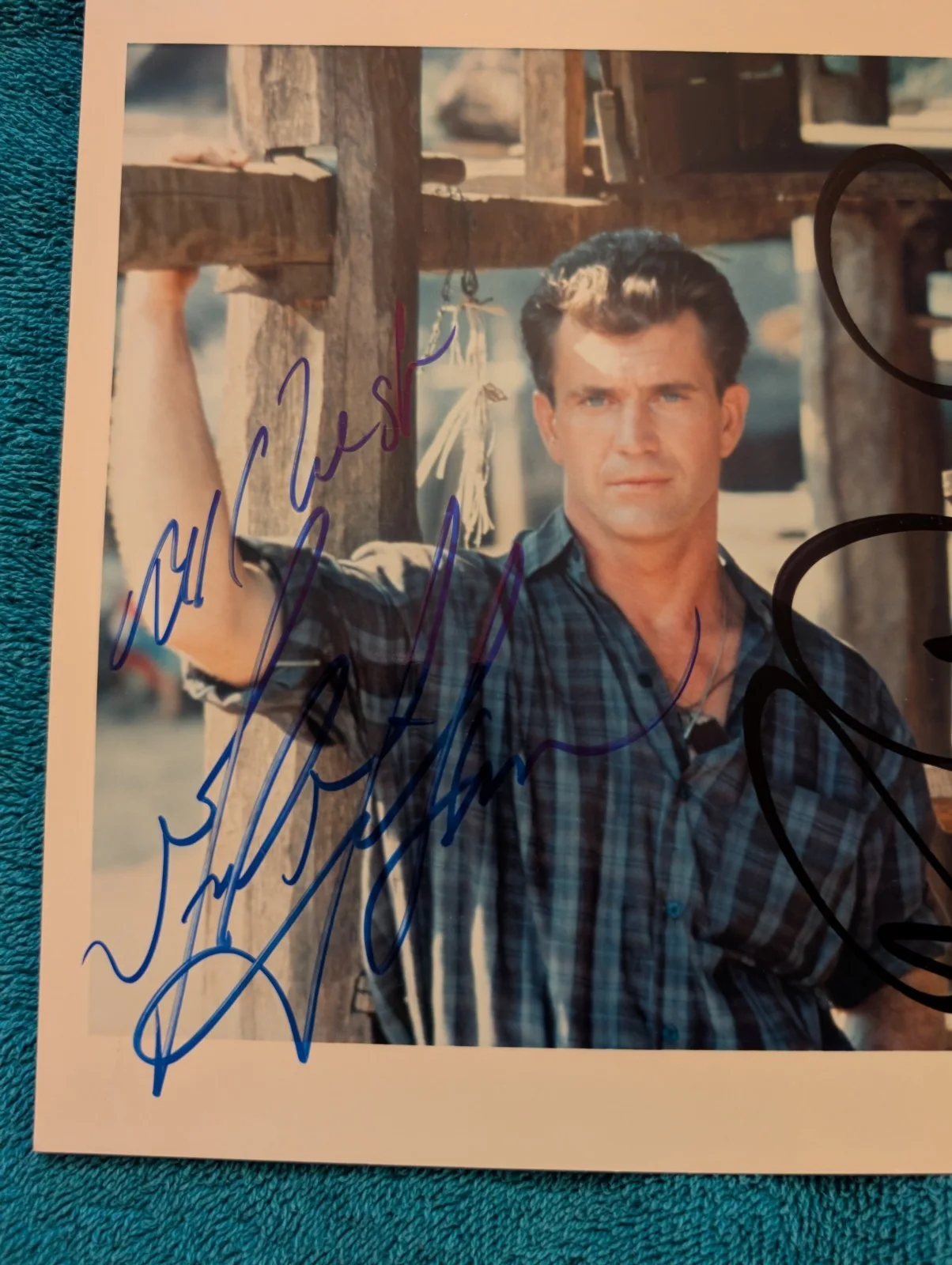 Mel Gibson, Robert Downey Jr — Mel Gibson Robert Downey Jr Signed Autographed Photo 8/10 Air America, image 2