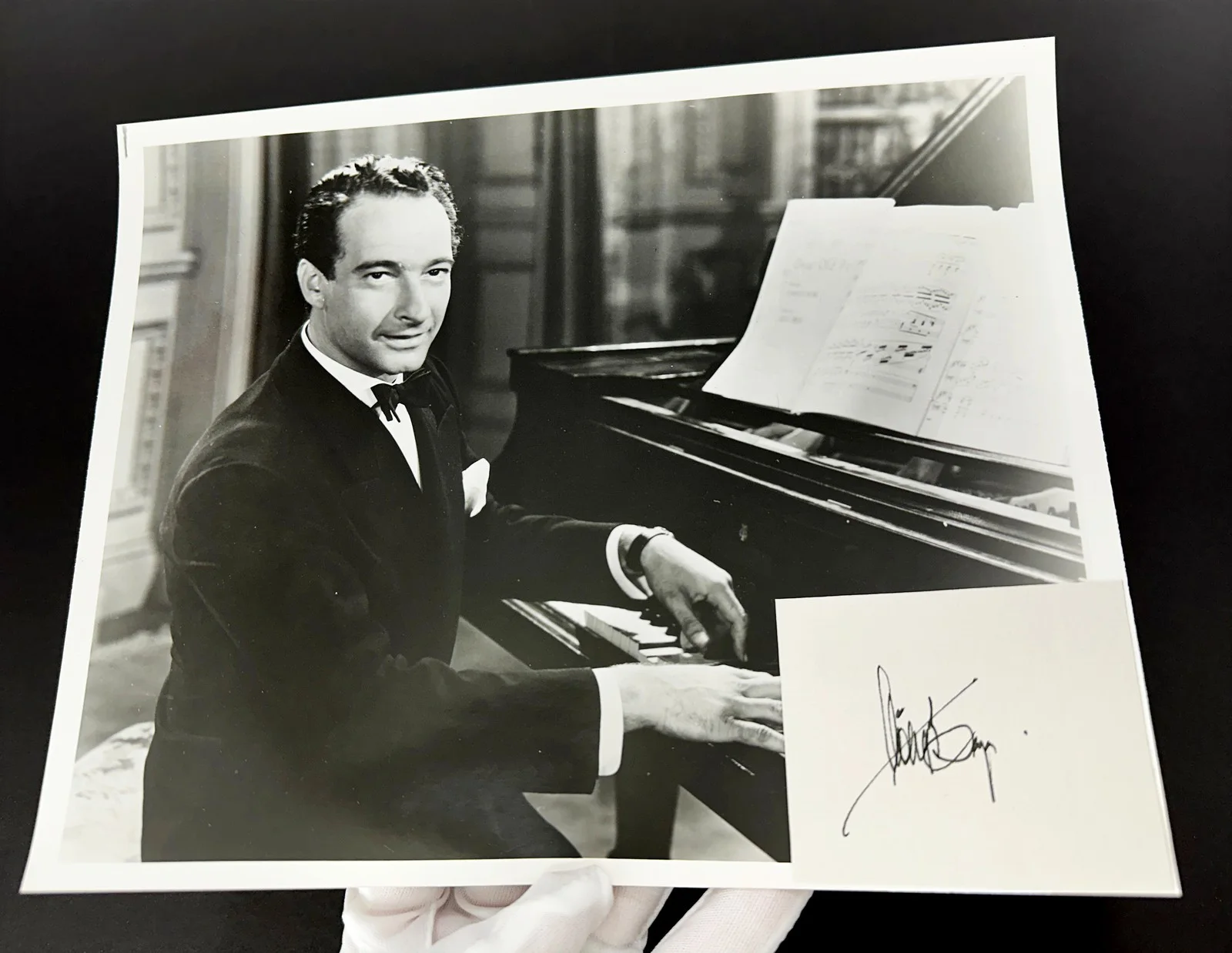Victor Borge — Victor Borge Signed 8x10 Vintage Photo with COA Pianist Comedian Autograph Sign, изображение 4