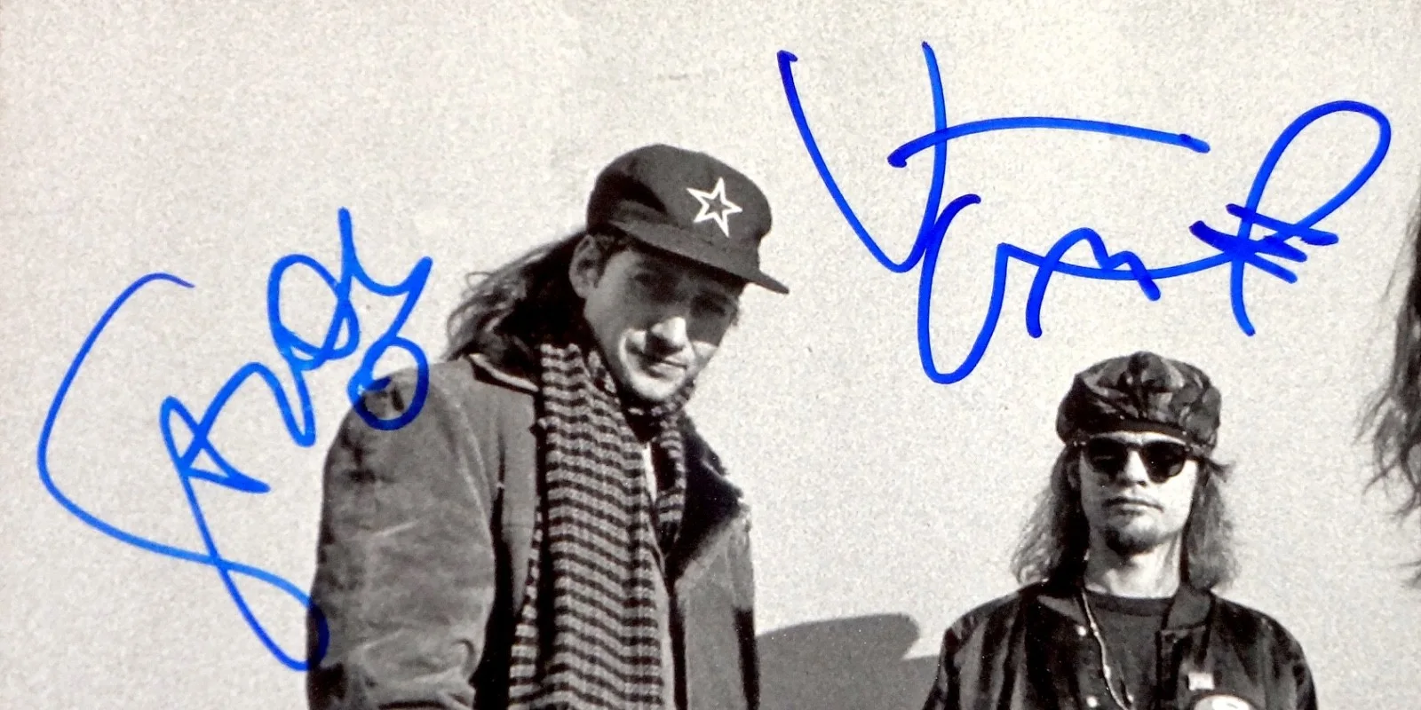 PEARL JAM HAND SIGNED AUTOGRAPHED VINTAGE 11X14 ORIGINAL BAND PHOTO BY 5! PROOF!, image 4