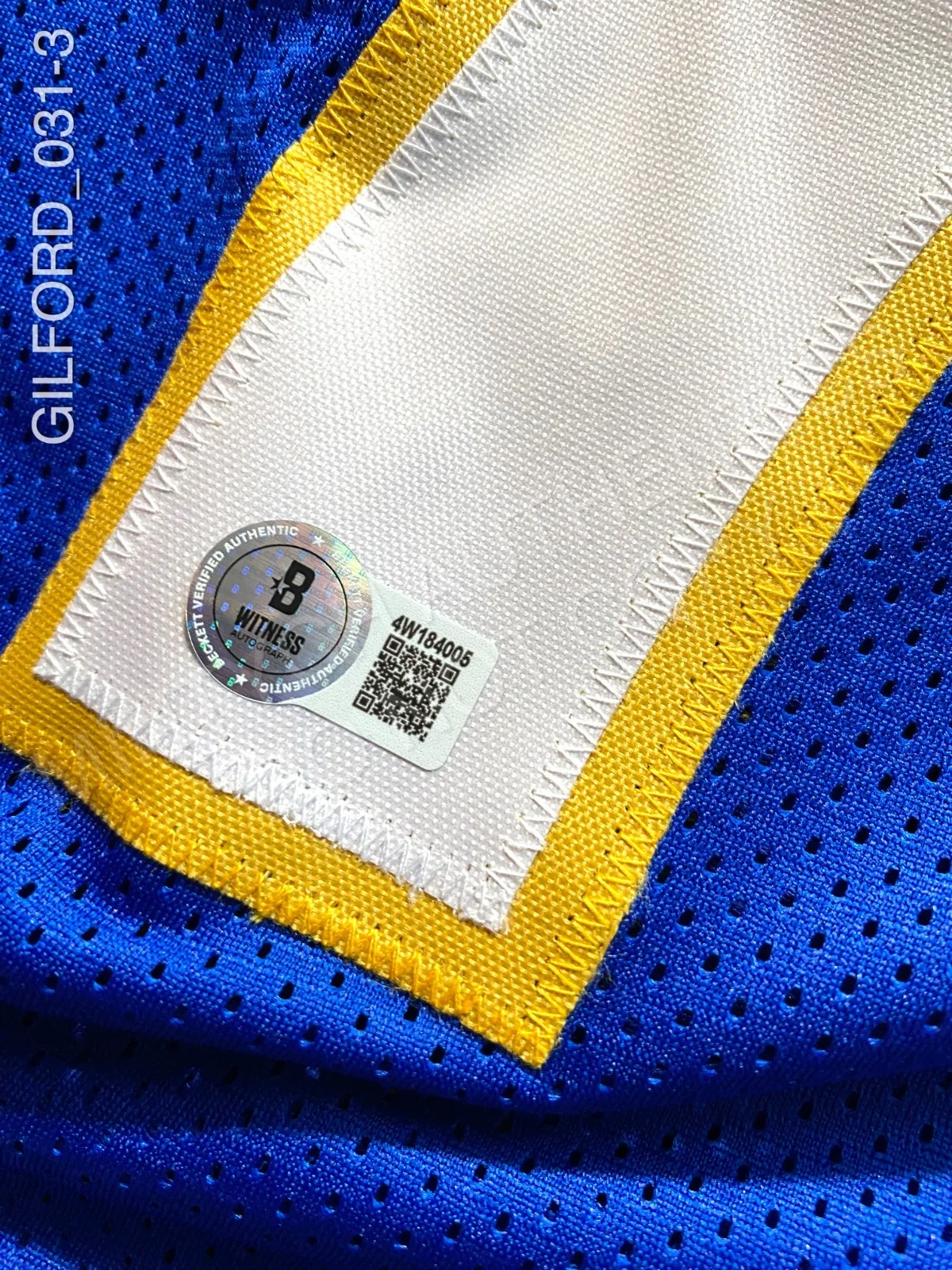Zach Gilford — Zach Gilford signed Matt Saracen custom jersey Friday Night Lights Beckett, изображение 3
