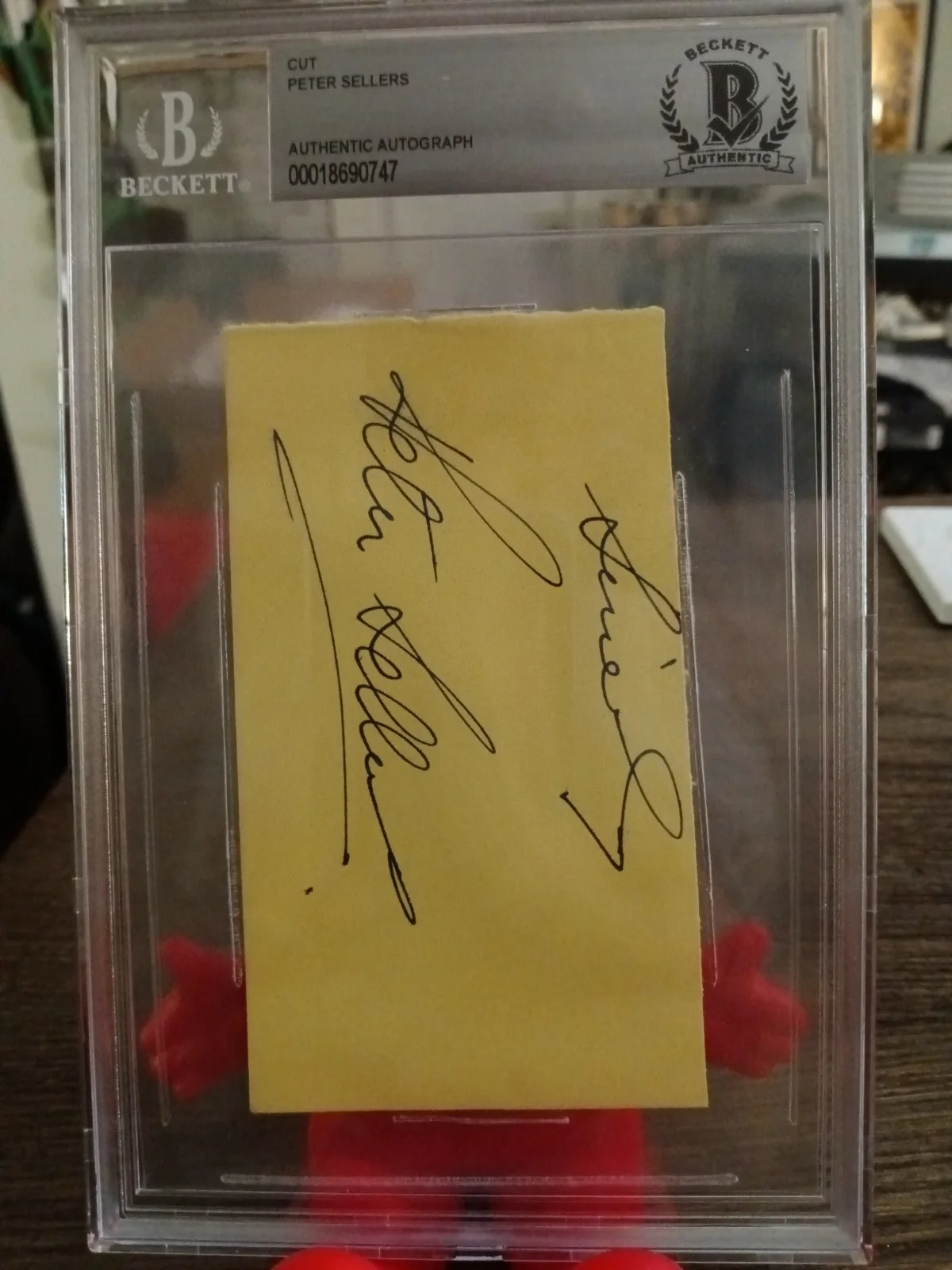 The Pink Panther PETER SELLERS hand signed Cut New Slab, изображение 2