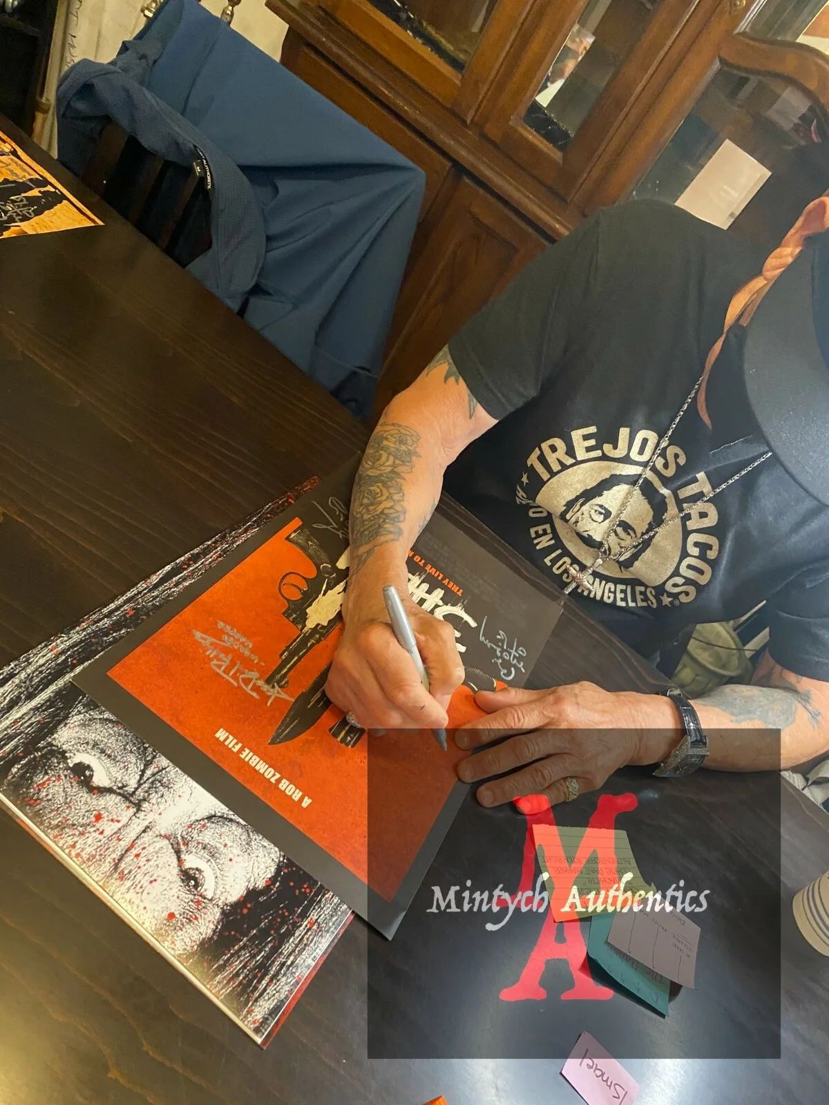 Danny Trejo — Danny Trejo autographed signed 8x10 photo Machete Beckett COA, изображение 4