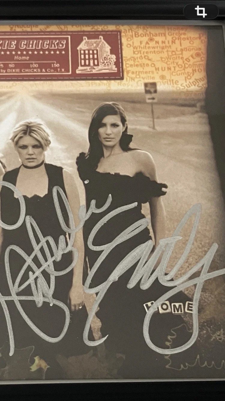 DIXIE CHICKS SIGNED /AUTOGRAPHED CD COVER FRAMED WITH COA, image 3