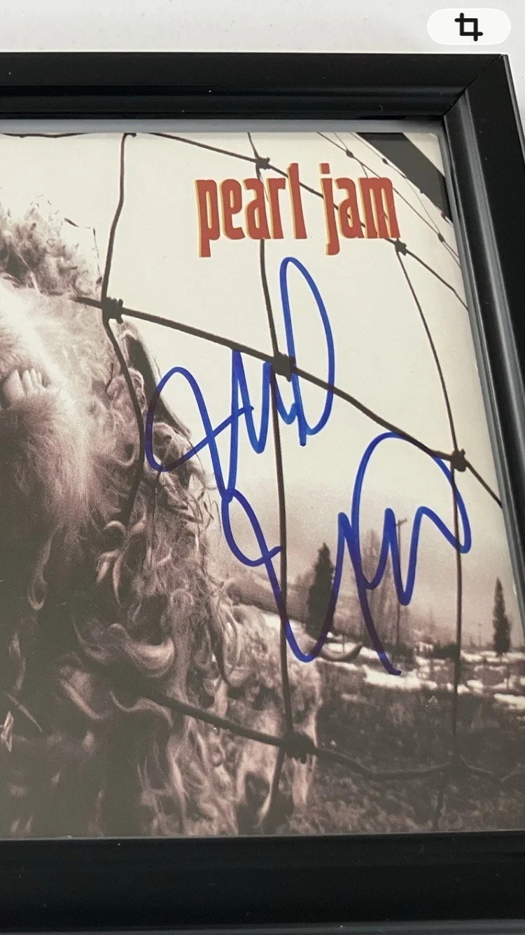 PEARL JAM MIKE MCCREADY SIGNED/AUTOGRAPHED CD COVER FRAMED WITH COA, image 2