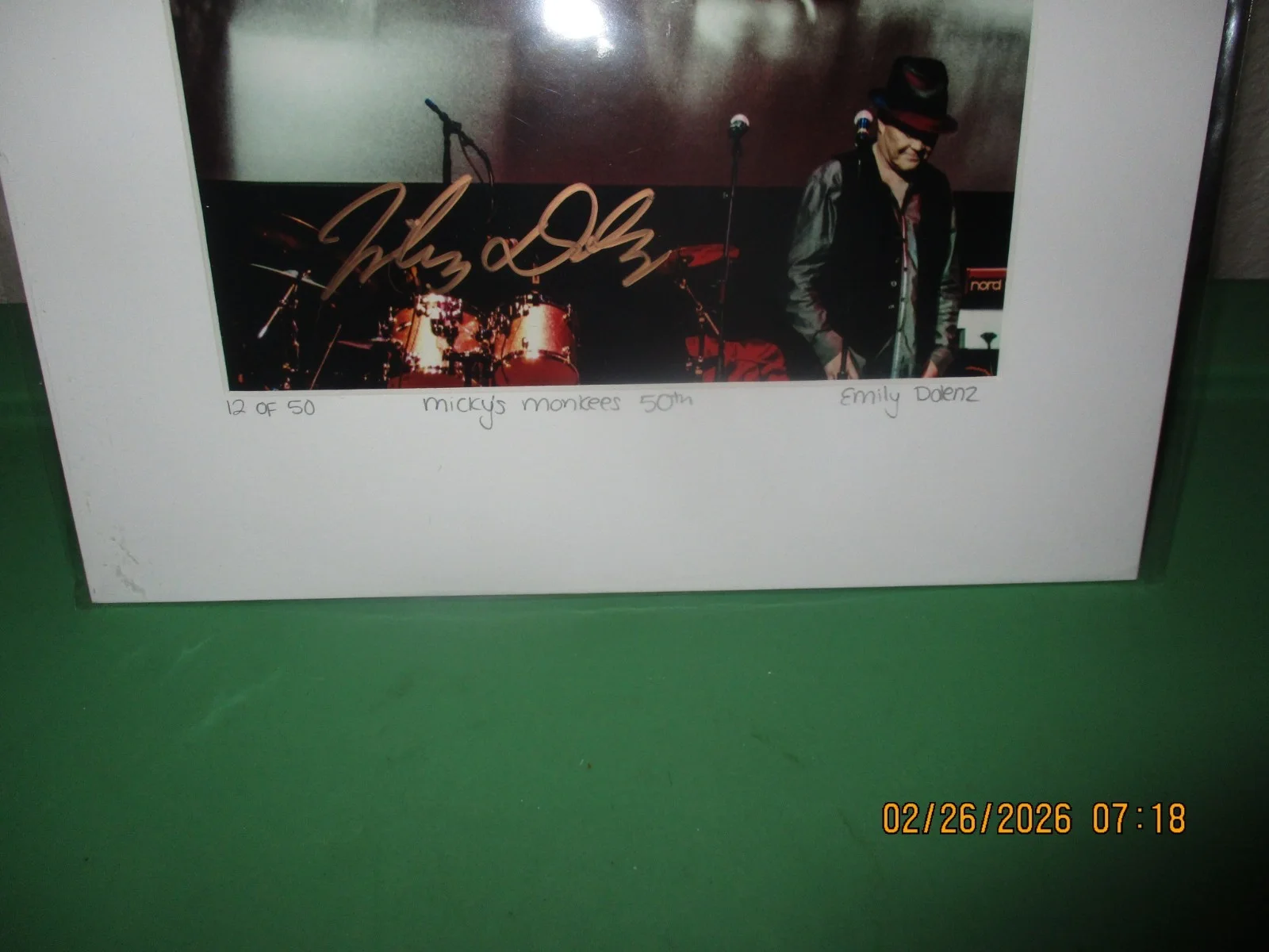 Mickey Dolenz — Mickey Dolenz "MONKEYS" Limited Edition RARE Autograph Photo w/COA # 12 of 50, изображение 2