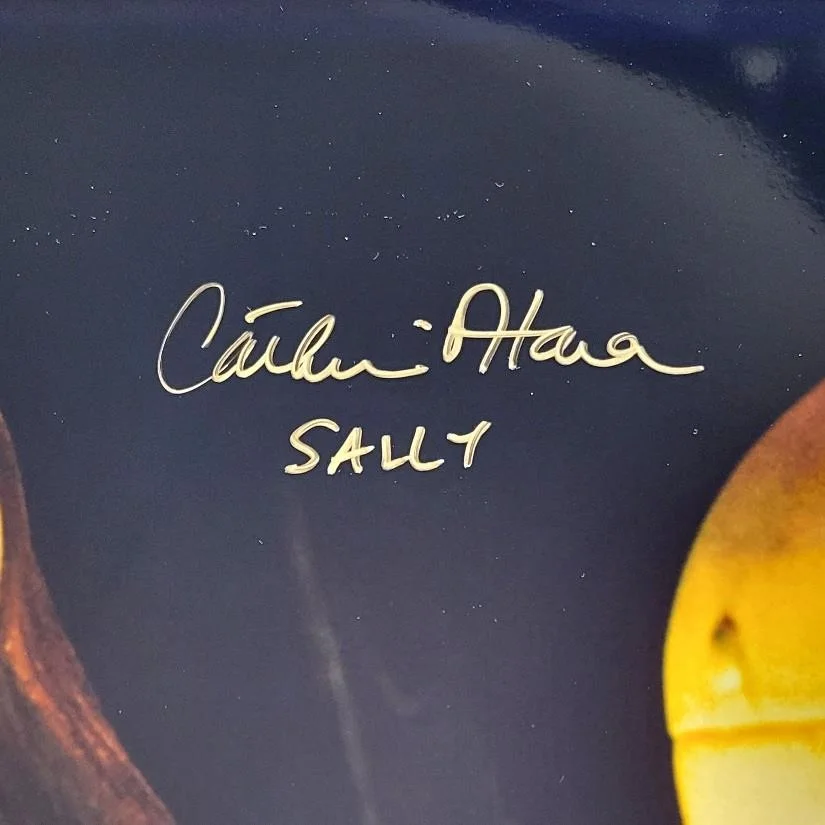 Catherine O'Hara — Catherine O'Hara Signed "Sally" Nightmare Before Christmas 16x20 Photo auto JSA, изображение 2