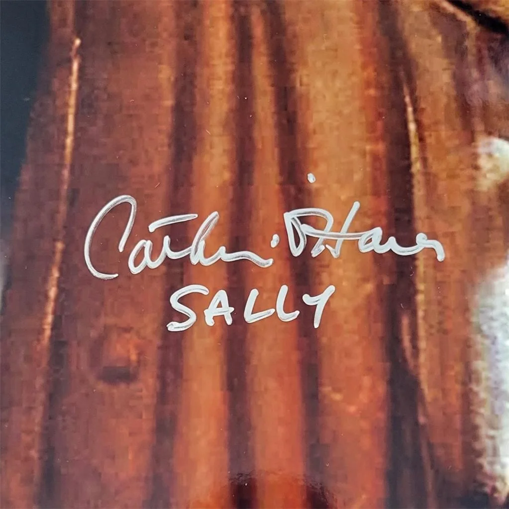 Catherine O'Hara — Catherine O'Hara Signed "Sally" Nightmare Before Christmas 16x20 Photo auto JSA, изображение 2