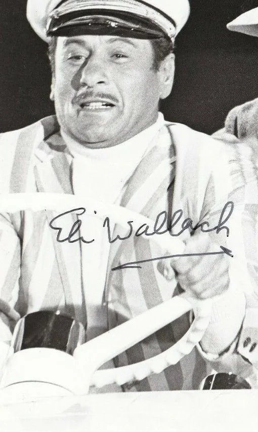Eli Wallach — ELI WALLACH - Classic "Kisses For My President" - Signed 8X10 B&W Photo W/COA, изображение 2