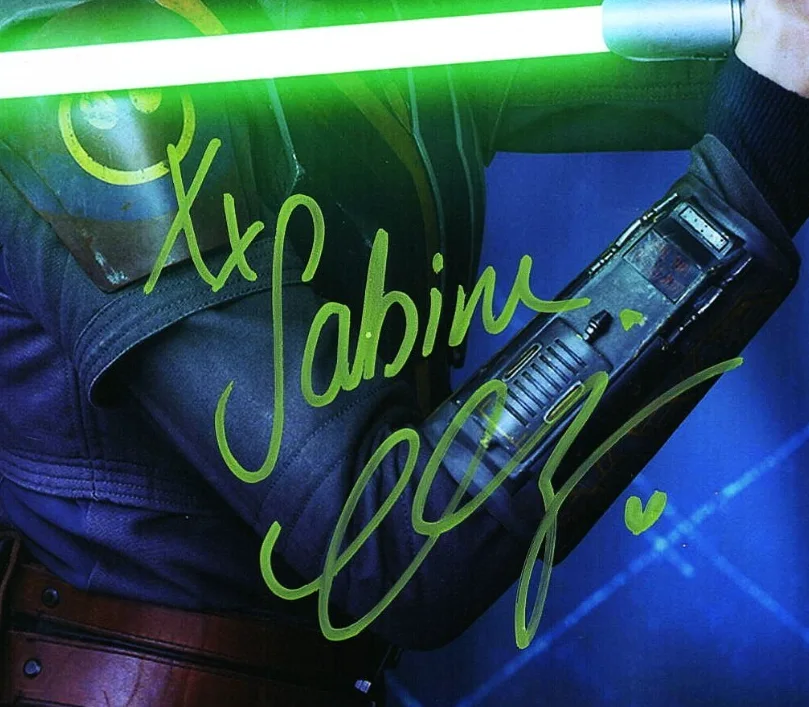 NATASHA LIU BORDIZZO — NATASHA LIU BORDIZZO Signed 8x10 OPX Photo "AHSOKA" Sabin Wren BAS #BT20341, изображение 2