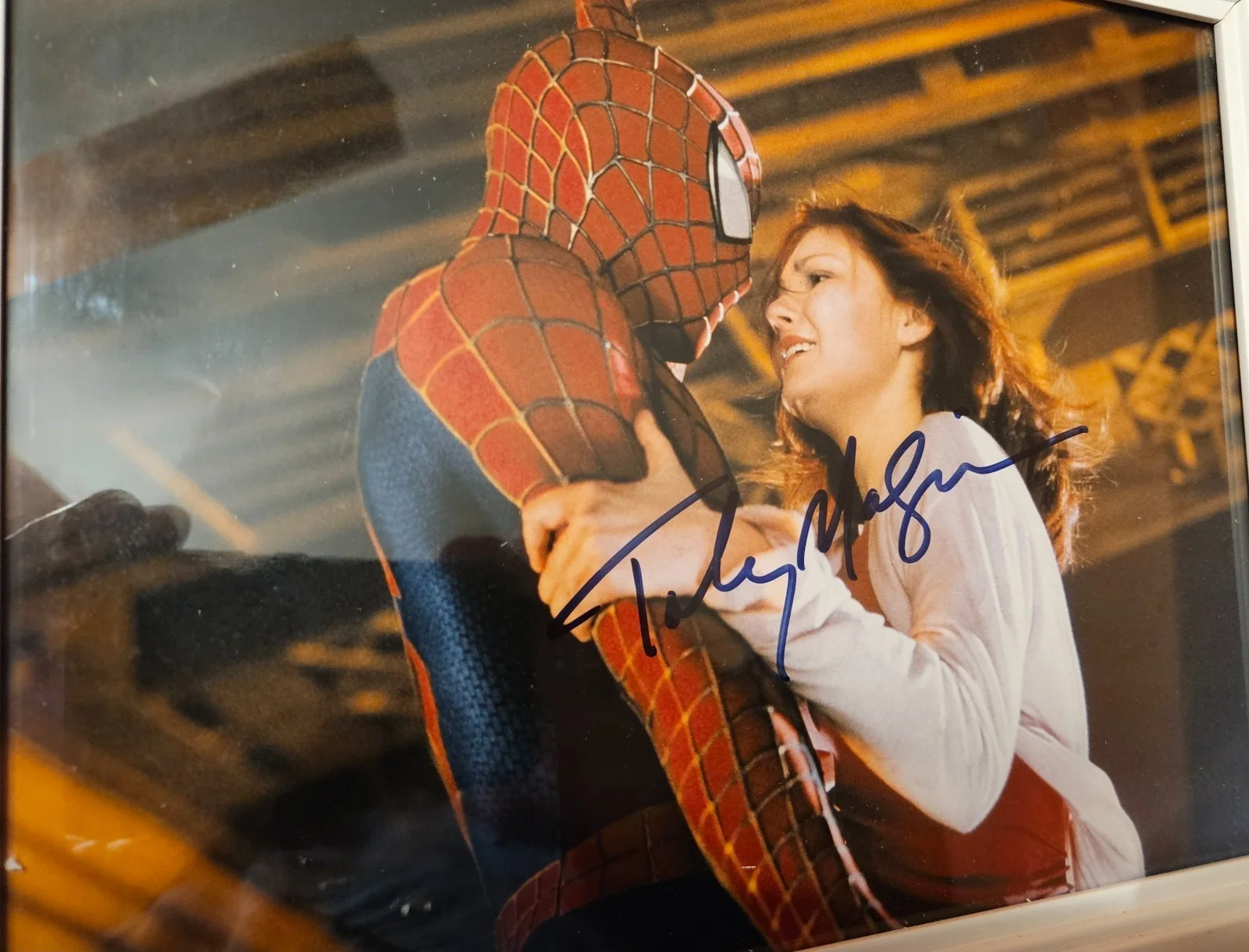 Tobey Maguire — tobey maguire signed spiderman photo, image 2