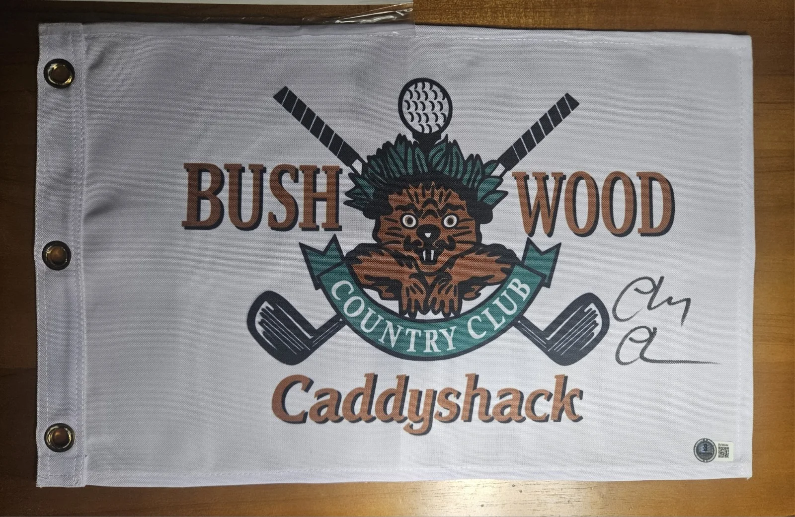 Chevy Chase — Chevy Chase Signed Caddyshack Bushwood Golf Flag MOVIE POSTER & photo all w/ COA, изображение 2